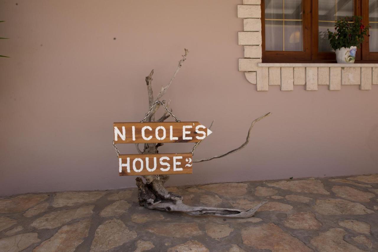 Nicoles Houses Аріллас Екстер'єр фото